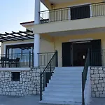 Casa Del Mare Apartment *
